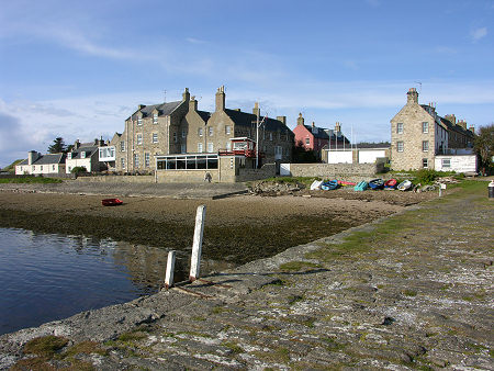 Findhorn Feature Page on Undiscovered Scotland